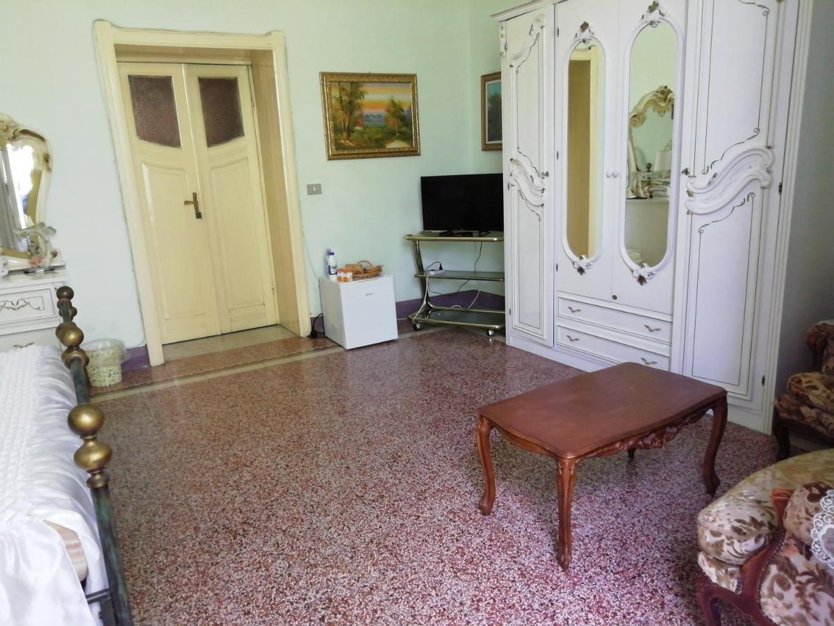 Tanina B & B Sassari Buitenkant foto