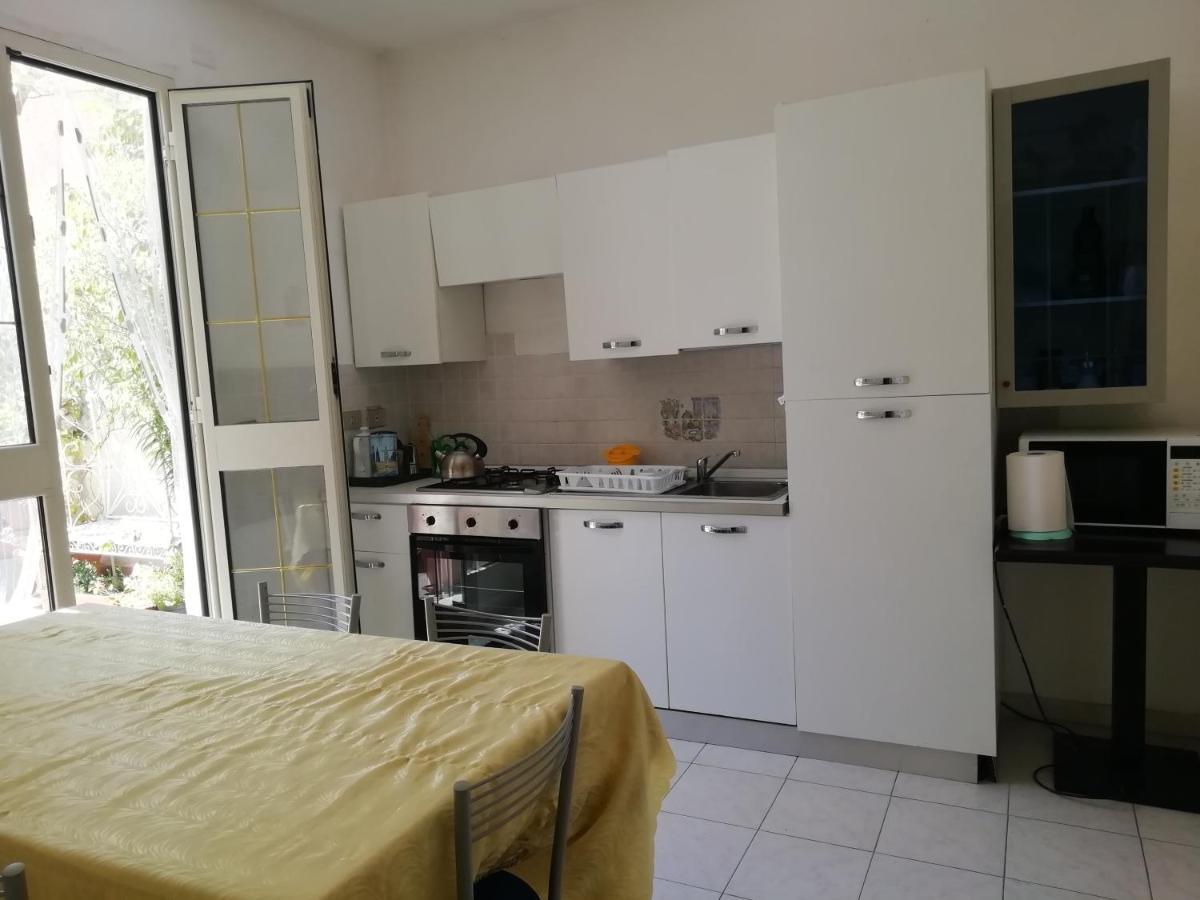 Tanina B & B Sassari Buitenkant foto